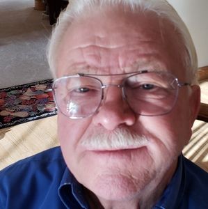 Meet your Posher, Larry